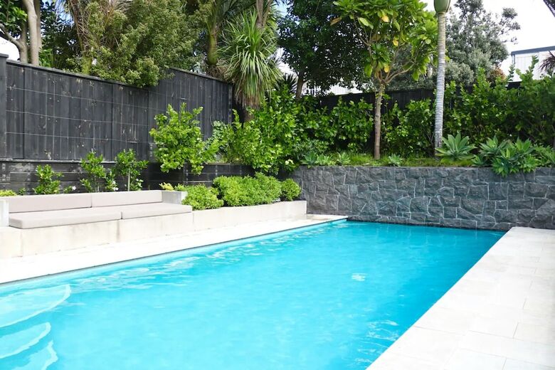 Contemporary Villa With Harbour Views And Pool