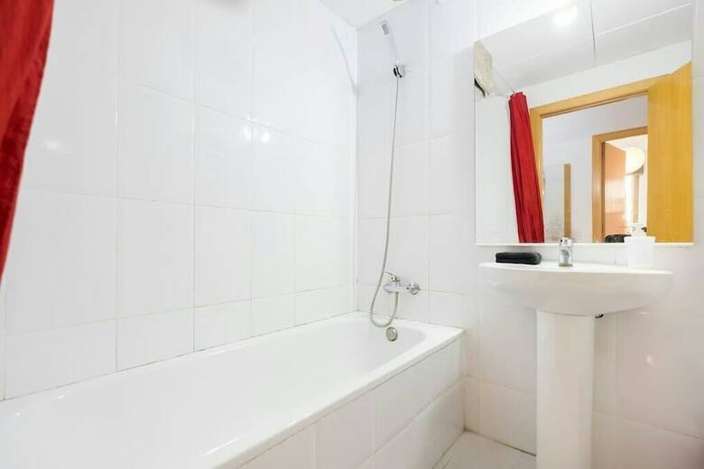 Apartamentos 6 Pax Las Ramblas Santa M�nica (Barcelona)