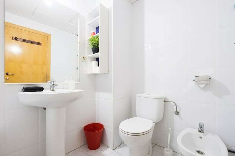Apartamentos 6 Pax Las Ramblas Santa M�nica (Barcelona)