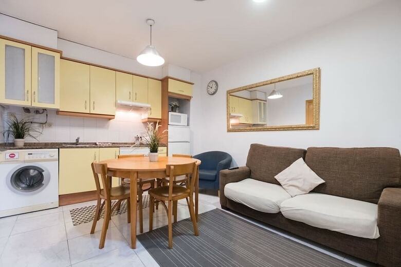 Apartamentos 6 Pax Las Ramblas Santa M�nica (Barcelona)