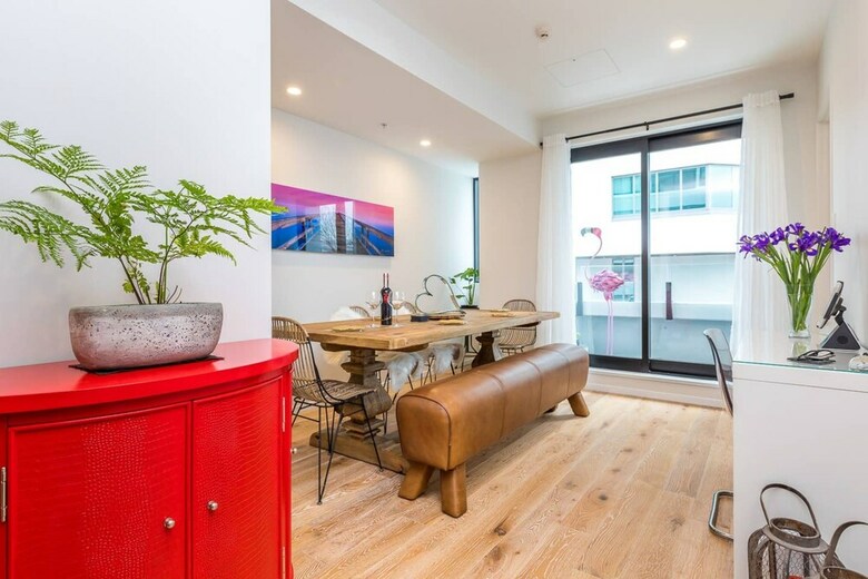 Designer Ground Floor Apartment In Ponsonby