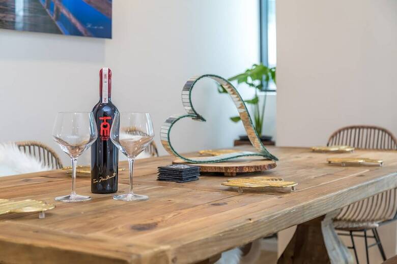 Designer Ground Floor Apartment In Ponsonby