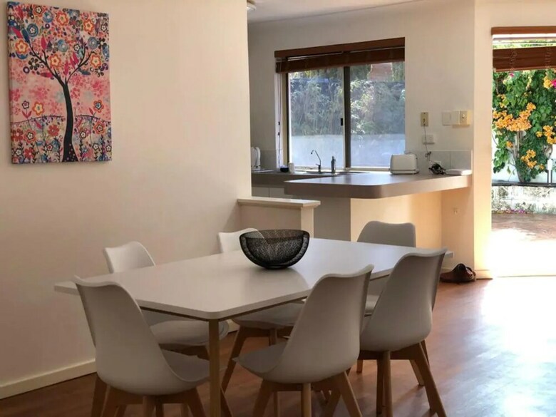 Pleasant 3 Bedroom House With Garden Close To Cbd