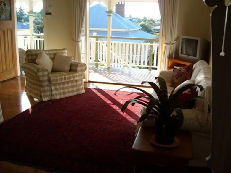 3 Bedroom Characterful Inner City Home