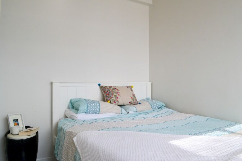Stylish 2 Bedroom Loft Apartment With Parking