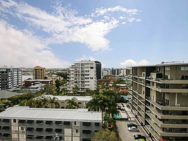 Modern Apartment Close To Brisbane Cbd