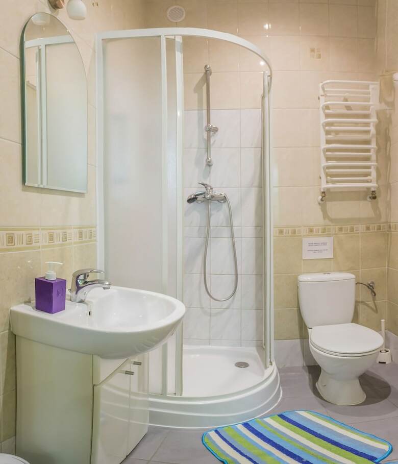 Hostal Flower Rooms & Apartments