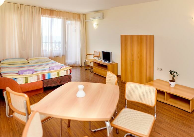 Aparthotel Sea View Rental Front Beach