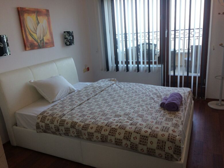 Aparthotel Sea View Rental Front Beach