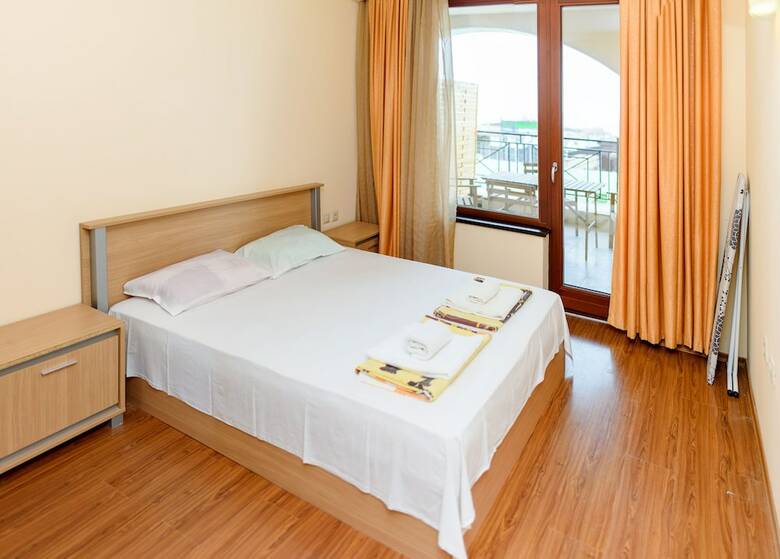 Aparthotel Sea View Rental Front Beach