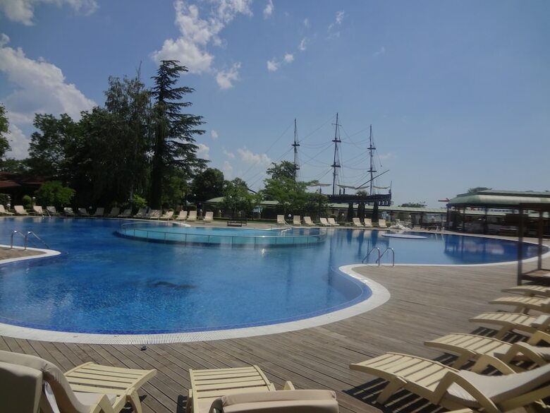 Aparthotel Sea View Rental Front Beach