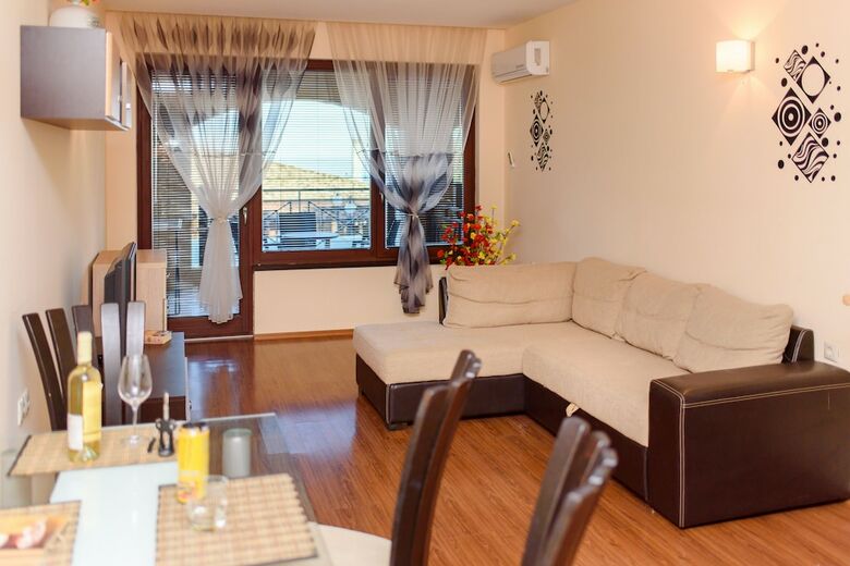 Aparthotel Sea View Rental Front Beach