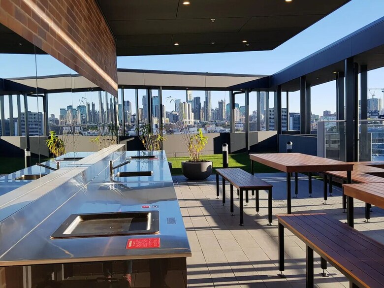 Stylish Newstead 1 Bedroom Apartment