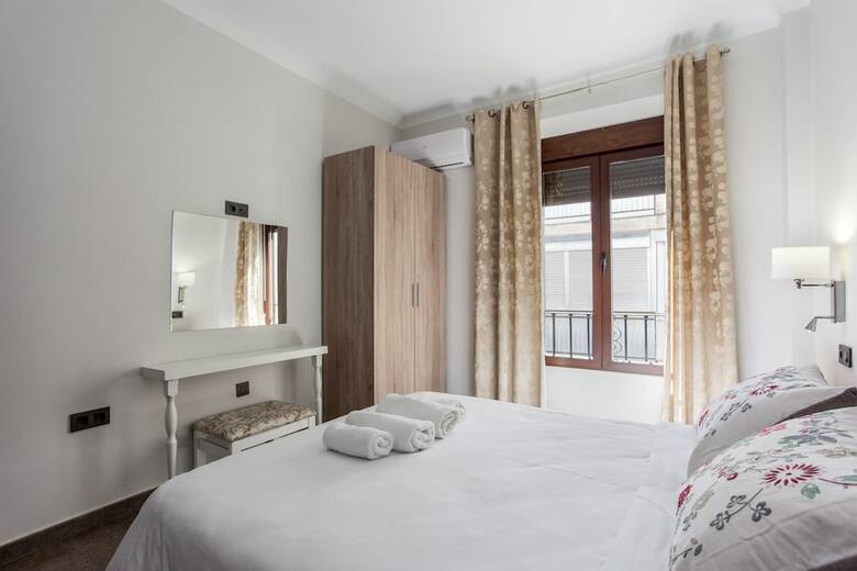 Apartamentos Garnata Home Centro