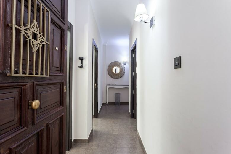 Apartamentos Garnata Home Centro