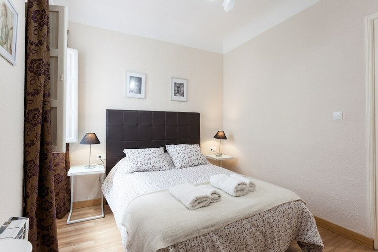 Apartamentos Garnata Home Centro