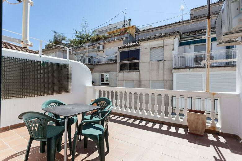 Apartamentos Garnata Home Centro