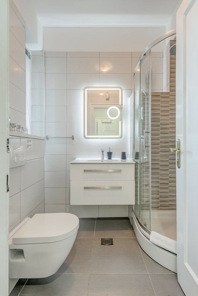 Hotel Metropole Luxury Rooms