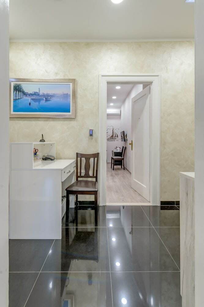 Hotel Metropole Luxury Rooms