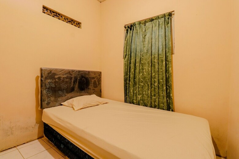 Hotel Omah Nggunung Cafe & Homestay