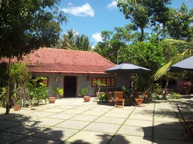 Hotel Omah Nggunung Cafe & Homestay