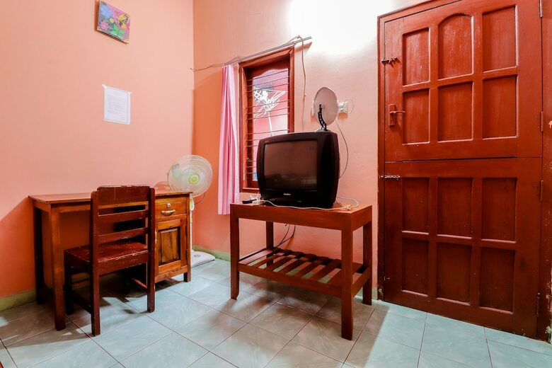 Hotel Homestay Penginapan Anita