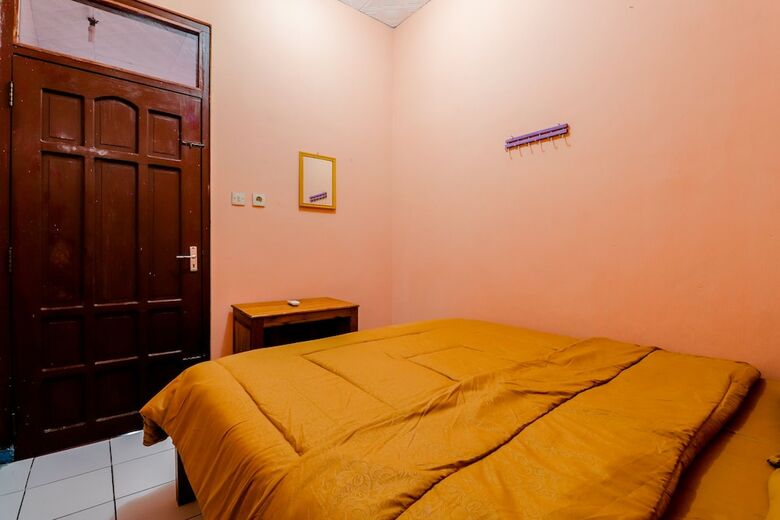 Hotel Homestay Penginapan Anita