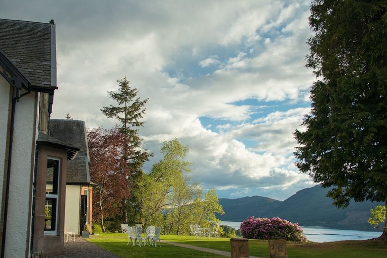 Posada Foyers Lodge