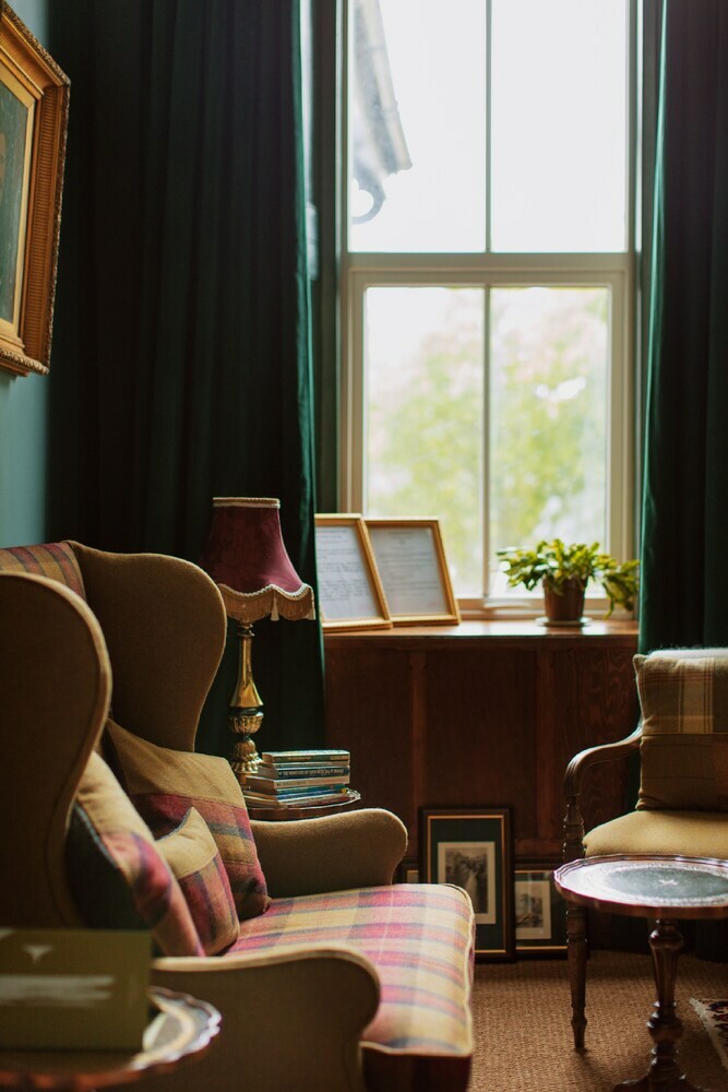 Posada Foyers Lodge