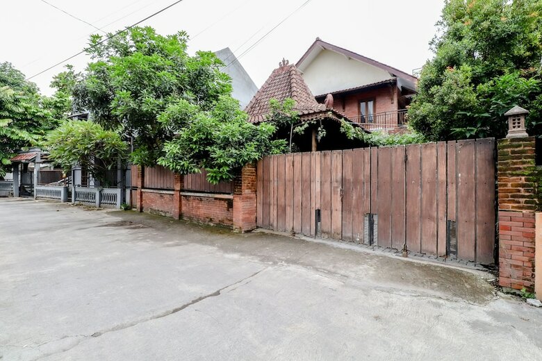 Hotel Griya Batik D'santoso