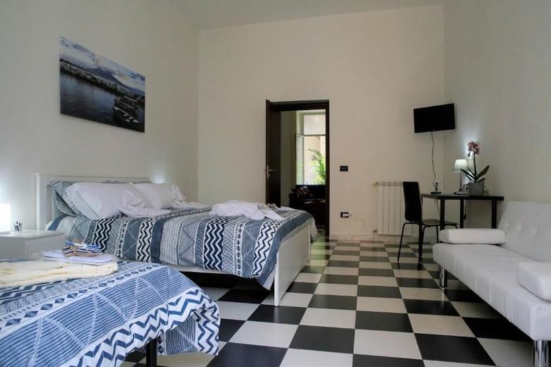Hotel Mb Napoles Rooms