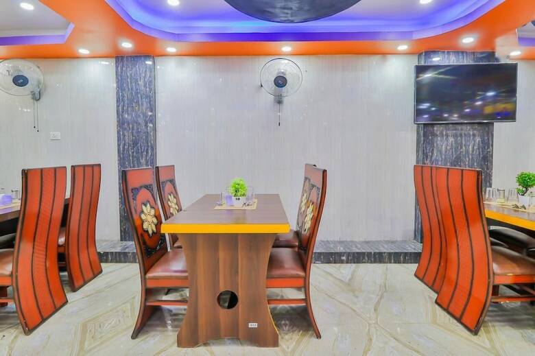 Oyo 667 Aman Hotel