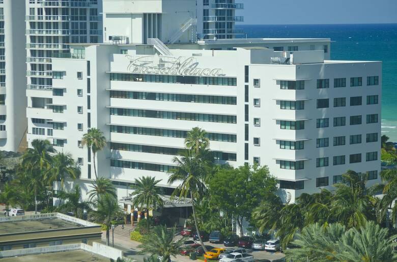 Penthouse Studio Sleeps 4, On Miami Beach