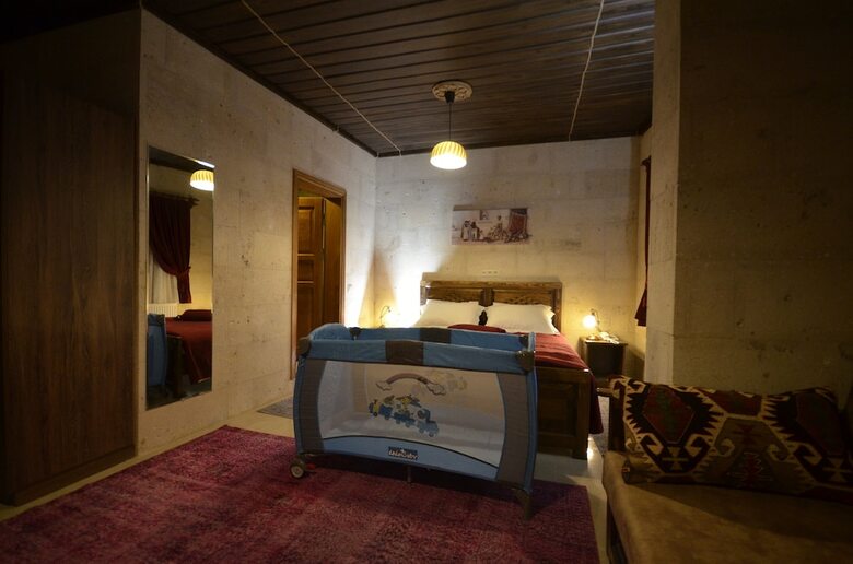 Sef Cave Hotel