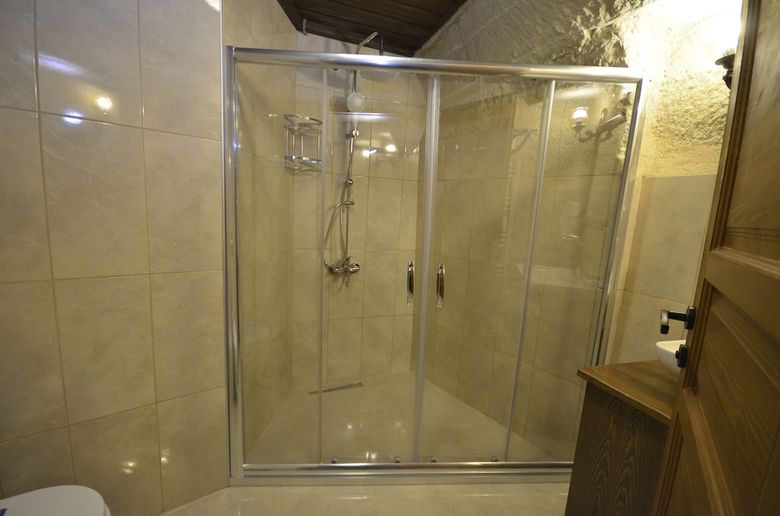 Sef Cave Hotel