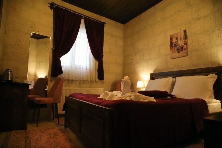 Sef Cave Hotel