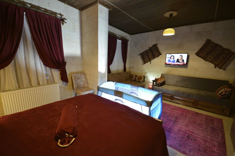 Sef Cave Hotel