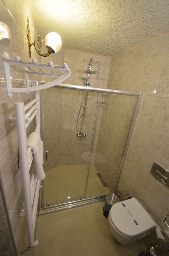 Sef Cave Hotel