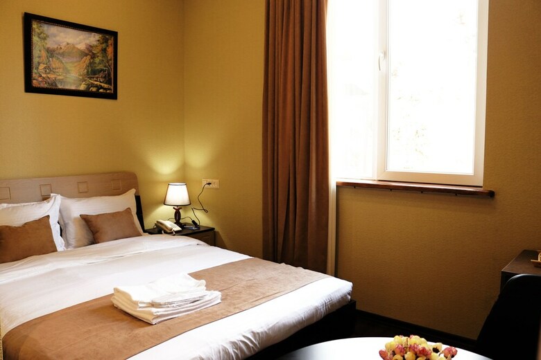Sisno Hotel