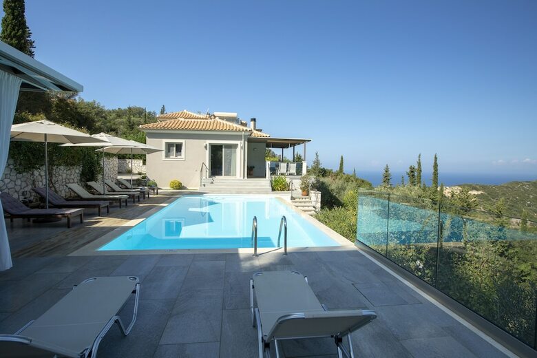 Drimonari Villas