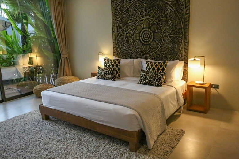 Zee Luxury Boutique Hotel