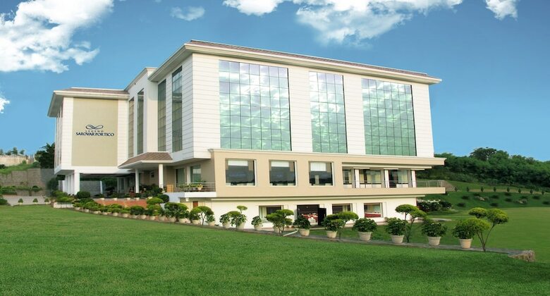 Hotel Legend Sarovar Portico, Baddi