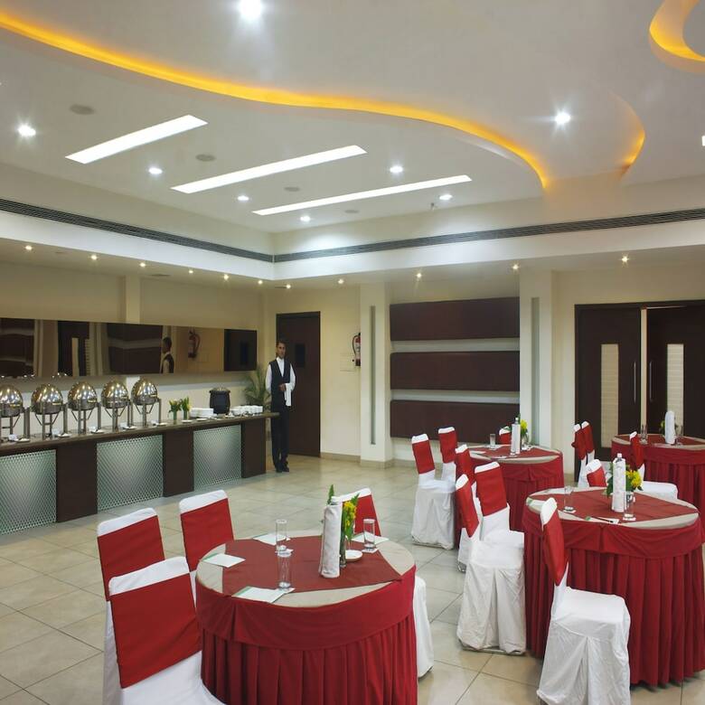 Hotel Legend Sarovar Portico, Baddi