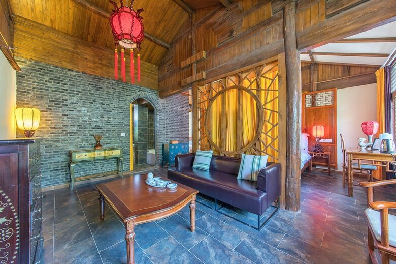 Posada Lijiang Langyun Inn