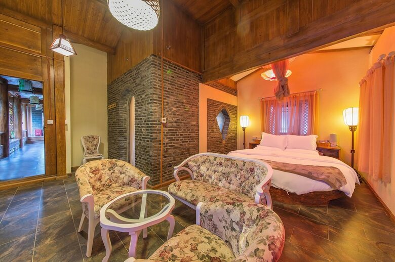 Posada Lijiang Langyun Inn