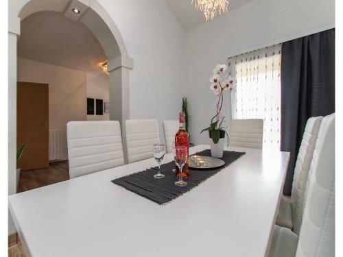 Holiday Home Nedescina Nedescina