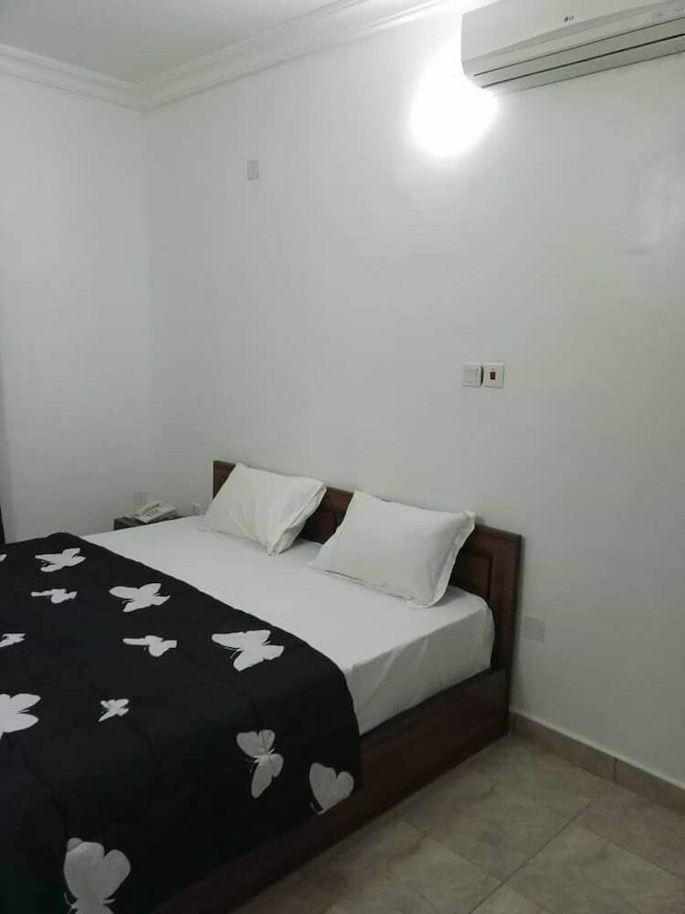 Hotel Terrag Luxury Suites Inn