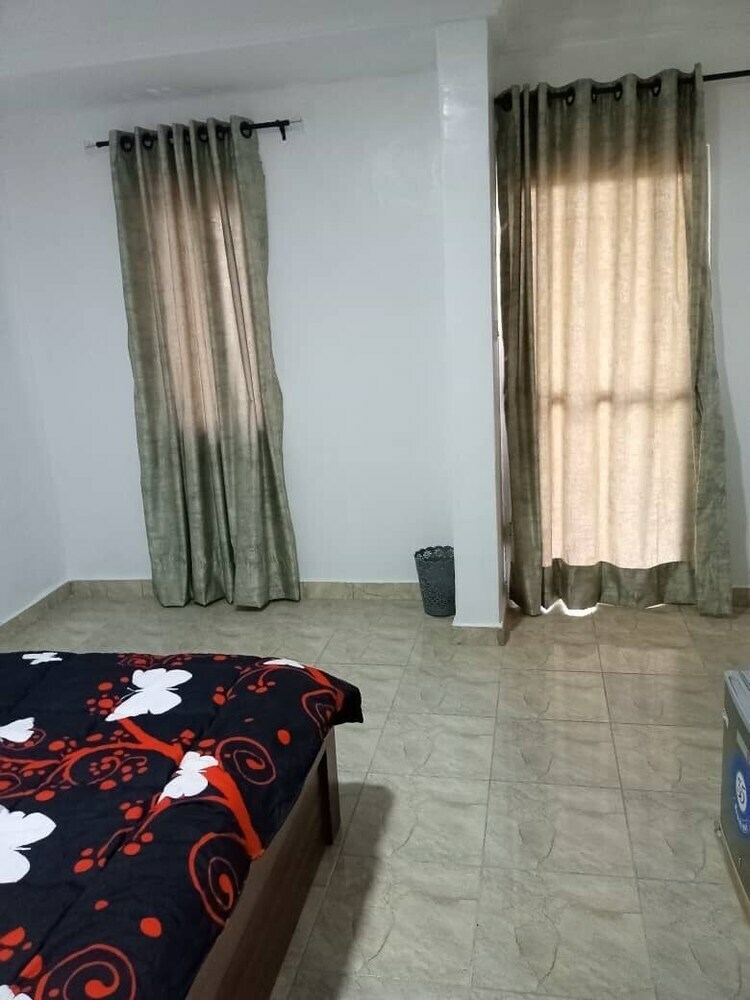 Hotel Terrag Luxury Suites Inn