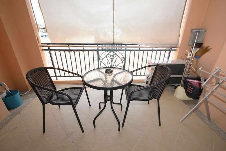 Apartamentos 2br At Patong Loft Wifi Pool