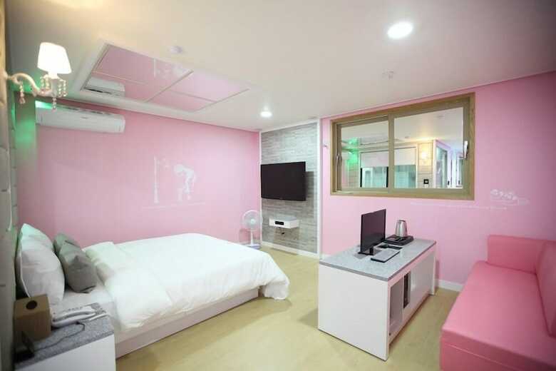 Cheonan Time Hotel